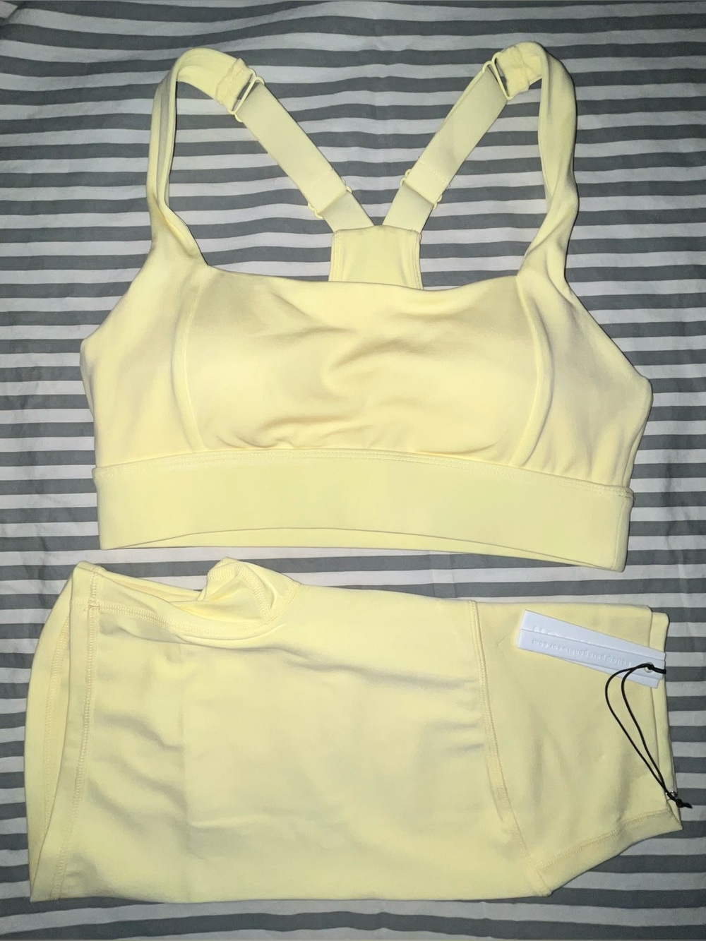 Paragon Fitwear Reluna Sculptseam Short 6" + Refined Square Bra in Daisy Size M